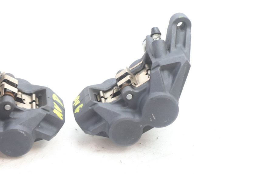 photo de VOORREMMEERCLIP YAMAHA FZ8 800 (2010 - 2016) - Gecontroleerd onderdeel