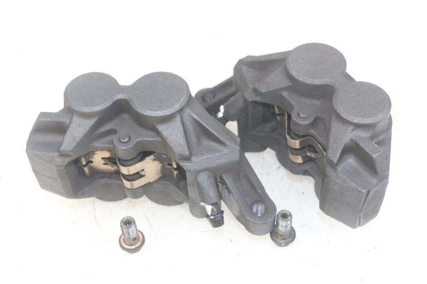 photo de VOORREMMEERZUIER YAMAHA FZS FAZER 600 (1998 - 2001) - Technische close-up