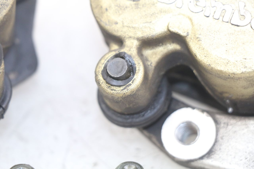 photo de VOORREMMEERKLEM GILERA GP 800 (2007 - 2013) - Gecontroleerd onderdeel