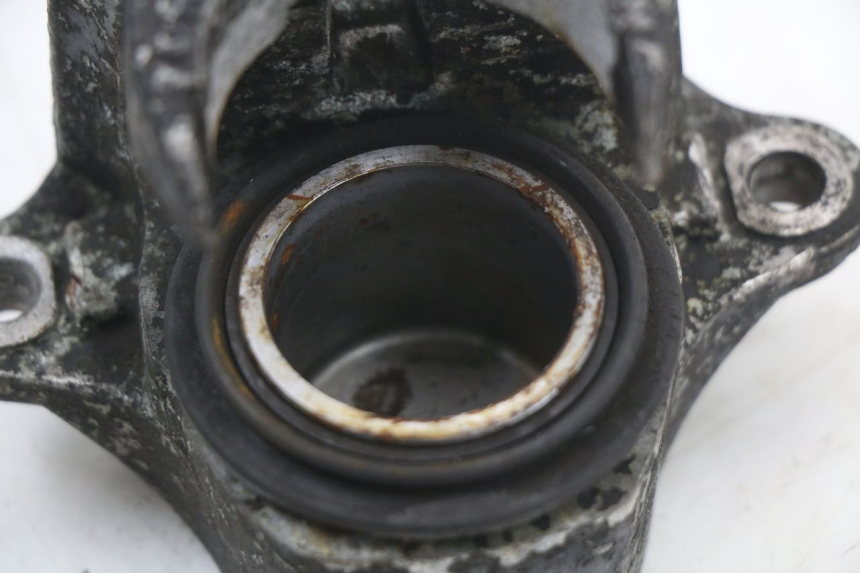 photo de VOORREMMEERZUIER SUZUKI GSX E 250 (1982 - 1983) - Bevestigingspunten