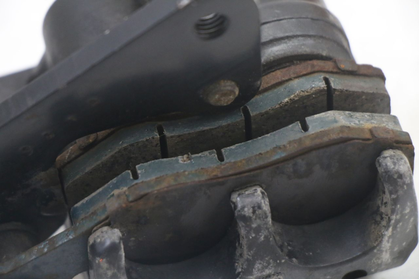 photo de VOORREMMEERZUIER KYMCO STRYKER OFF ROAD 125 (1999 - 2005) - Bevestigingspunten