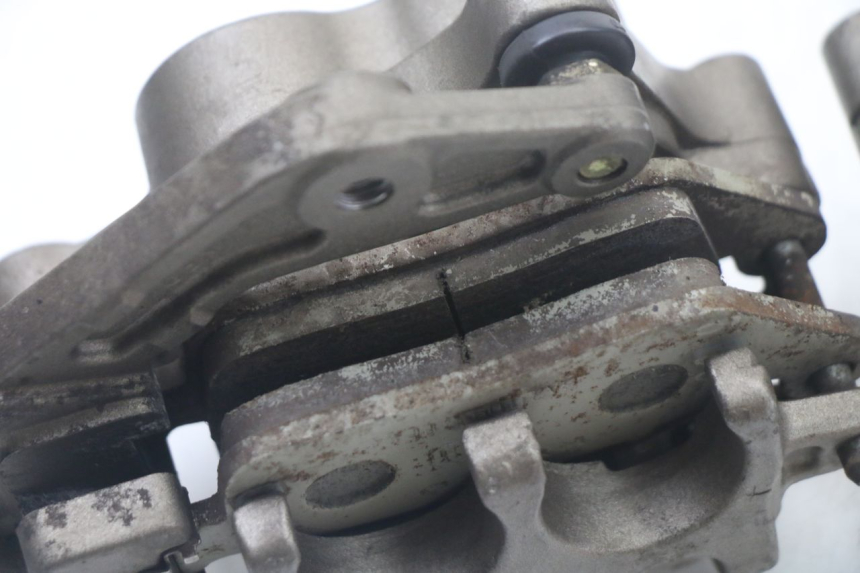 photo de VOORREMMEERCLIP KYMCO XCITING 500 (2007 - 2010) - Bevestigingspunten