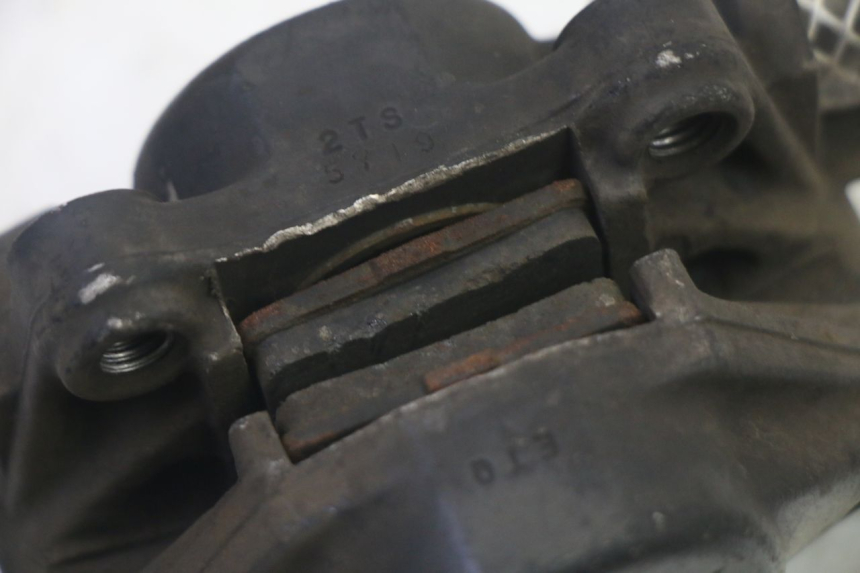 photo de VOORREMMEERKLEM PIAGGIO LIBERTY 125 (1998 - 2008) - Bevestigingspunten