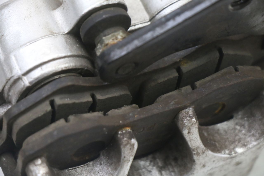 photo de VOORREMMEERZETTEL LONGJIA SHARPY 125 (2020 - 2024) - Bevestigingspunten