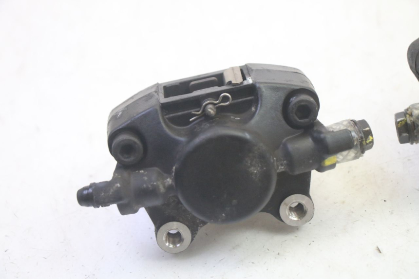 photo de VOORREMMEERKLEM PIAGGIO MP3 HPE 350 (2018 - 2020) - Detail van het onderdeel