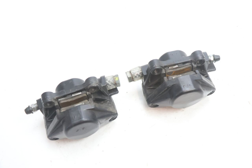 photo de VOORREMMEERCLIP PIAGGIO MP3 LT 400 (2007 - 2012) - Bevestigingspunten