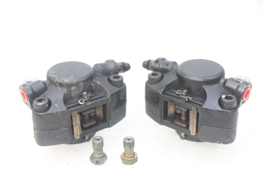 photo de VOORREMMEERKLEM PIAGGIO MP3 500 (2014 - 2017) - Detail van het onderdeel