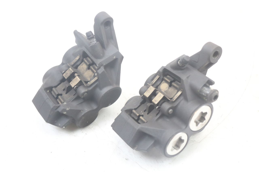 photo de VOORREMMEERKLEM YAMAHA MT-07 MT07 ABS 700 (2014 - 2017) - Zoom op gebruiksstaat