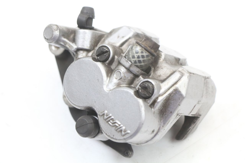 photo de VOORREMMEERKLEM HONDA NHX LEAD 110 (2008 - 2010) - Detail van het onderdeel