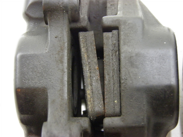 photo de VOORREMMEERZUIER PIAGGIO MP3 RL 125 (2006 - 2014) - Detail van het onderdeel