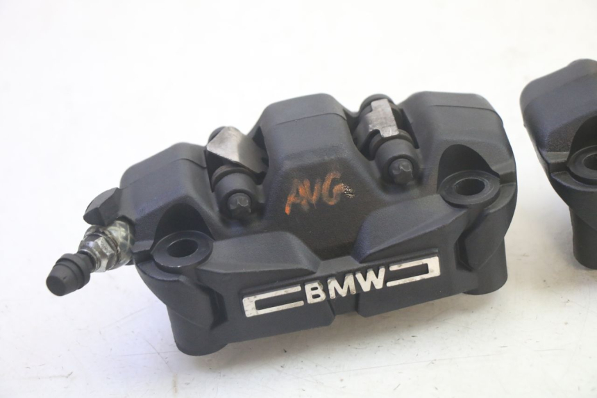 photo de VOORREMMEERCLIP BMW R GS 1250 (2021 - 2024) - Detail van het onderdeel