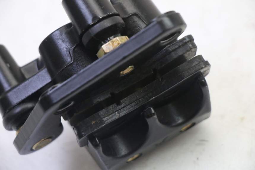 photo de VOORREMMEERKLEM APOLLO RFZ 125 - Bevestigingspunten