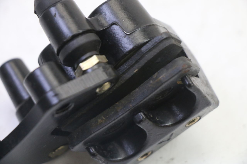 photo de VOORREMMEERKLEM APOLLO RFZ 125 - Bevestigingspunten