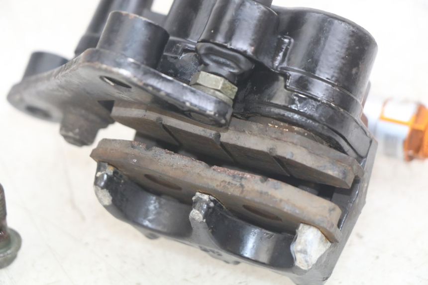 photo de VOORREMMEERKLEM YAMASAKI ROADSTER 50 (2013 - 2018) - Zoom op gebruiksstaat