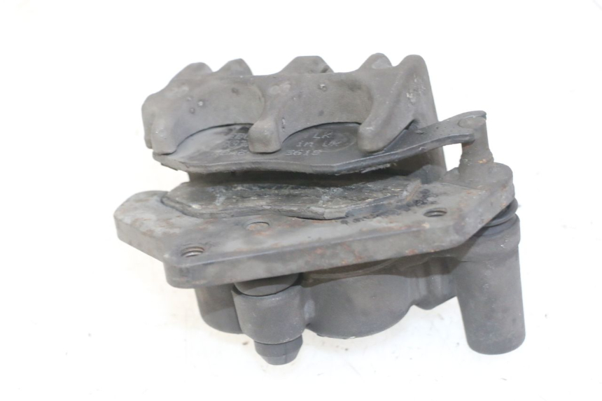 photo de VOORREMMEERCLIP PEUGEOT SATELIS COMPRESSOR K15 125 (2006 - 2009) - Detail van het onderdeel