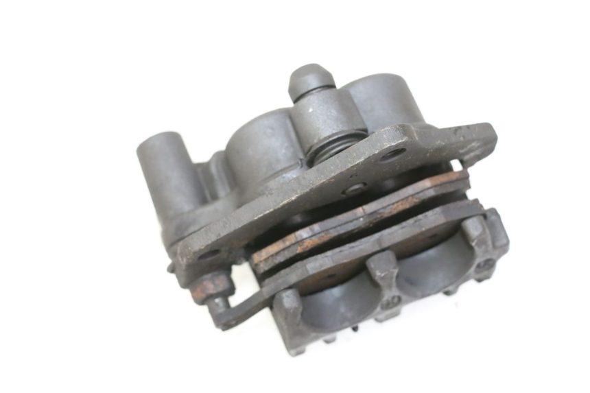 photo de VOORREMMEERKLEM PEUGEOT SATELIS 125 (2006 - 2009) - Detail van het onderdeel