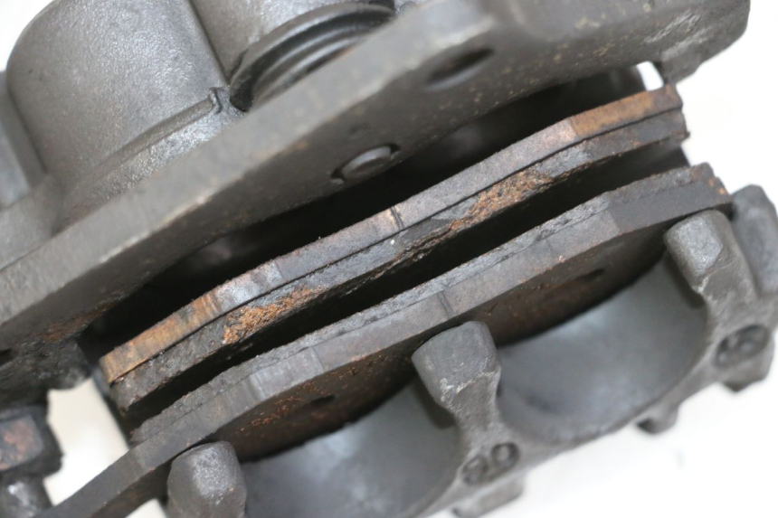 photo de VOORREMMEERKLEM PEUGEOT SATELIS 125 (2006 - 2009) - Zoom op gebruiksstaat