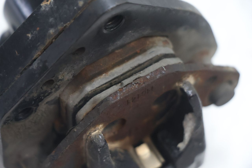 photo de VOORREMMEERZETTEL PEUGEOT TKR TREKKER FURIOUS 50 (2005 - 2014) - Bevestigingspunten