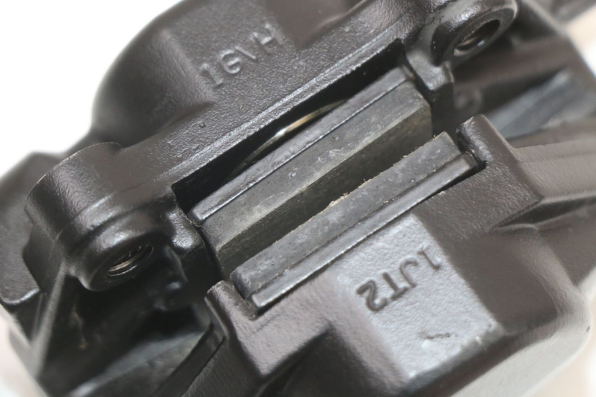 photo de VOORREMMEERKLEM PIAGGIO VESPA PRIMAVERA 4T 50 (2021 - 2024) - Bevestigingspunten