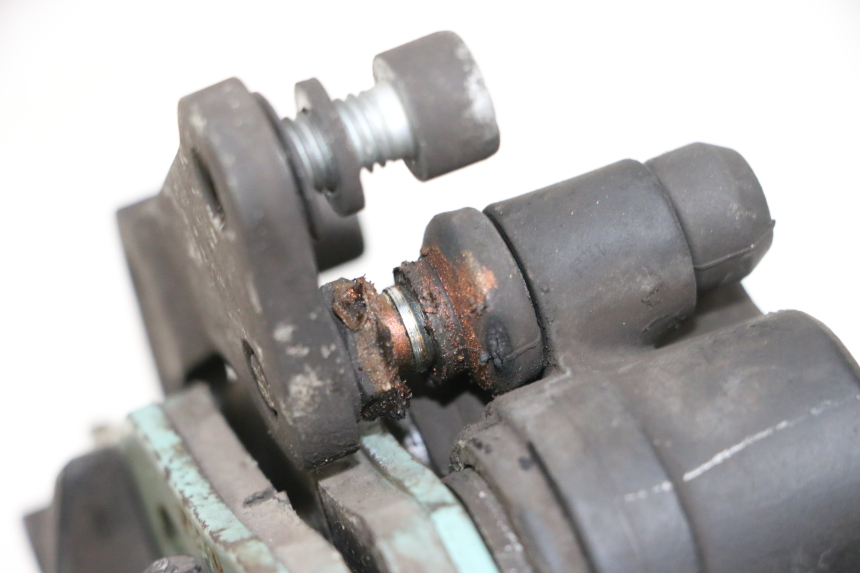 photo de VOORREMMEERKLEM PIAGGIO X8 125 (2004 - 2007) - Staat van het oppervlak