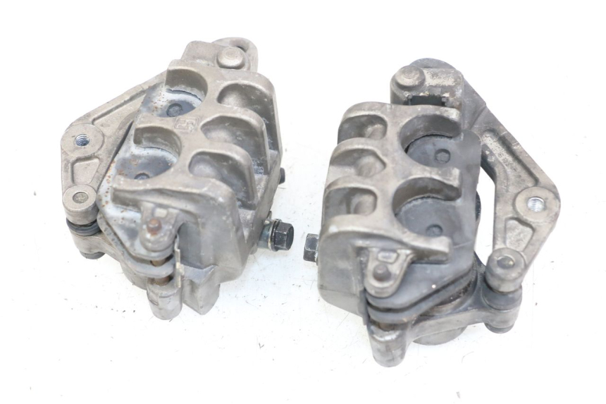 photo de VOORREMMEERCLIP KYMCO XCITING 250 (2006 - 2009) - Detail van het onderdeel