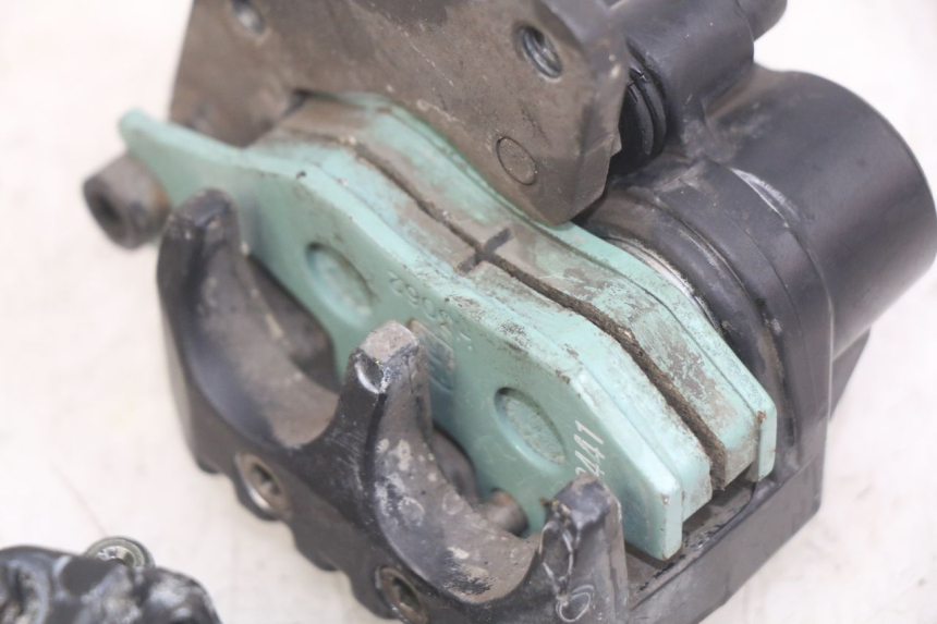 photo de VOORREMMEERKLEM PIAGGIO XEVO - X EVO 125 (2007 - 2017) - Zoom op gebruiksstaat