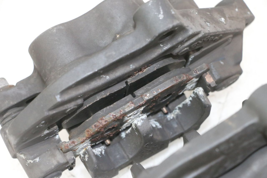 photo de VOORREMMEERKLEM YAMAHA XJ6 ABS 600 (2008 - 2016) - Zoom op gebruiksstaat