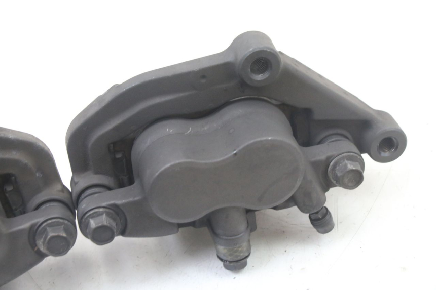 photo de VOORREMMEERKLEM YAMAHA XJ6 600 (2008 - 2016) - Kenmerkende details