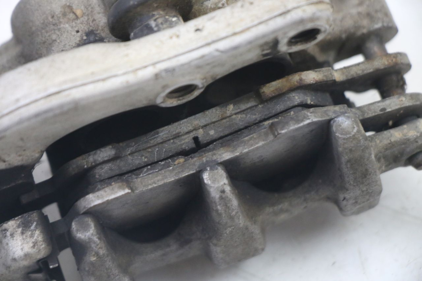 photo de VOORREMMEERKLEM YAMAHA YZ-F YZF 250 (2007 - 2013) - Bevestigingspunten