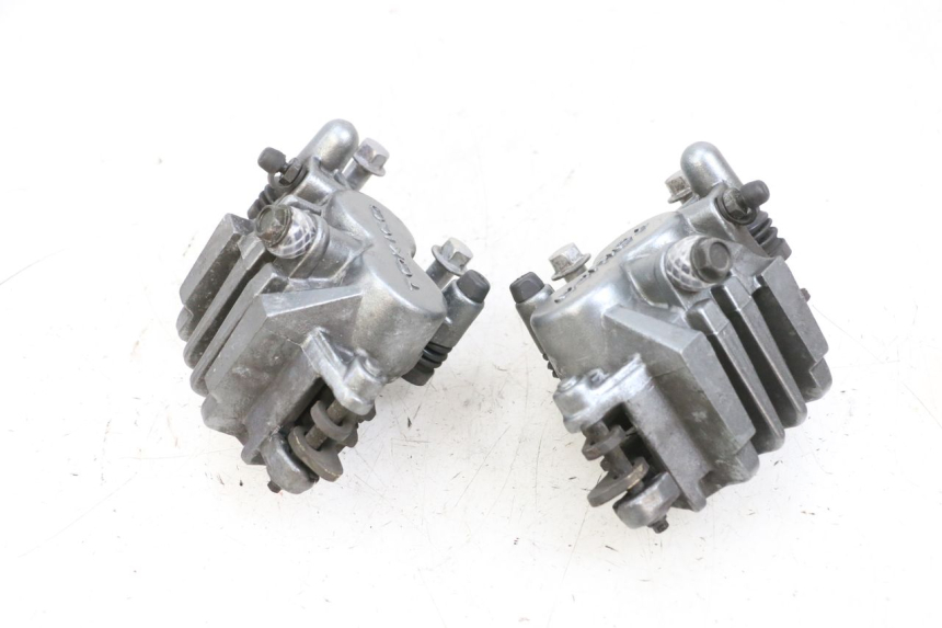 photo de VOORREMMEERKLEM KAWASAKI ZR 7 750 (1999 - 2004) - Bevestigingspunten