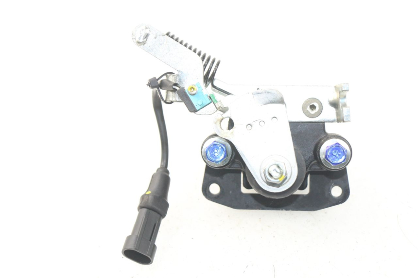 photo de REMMEERKLEM ROLL LOCK PIAGGIO MP3 HPE 500 (2019 - 2022) - Hoofdaanzicht