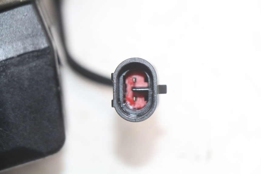 photo de REMMEER ROLL LOCK PIAGGIO MP3 HPE 350 (2018 - 2020) - Staat van het oppervlak