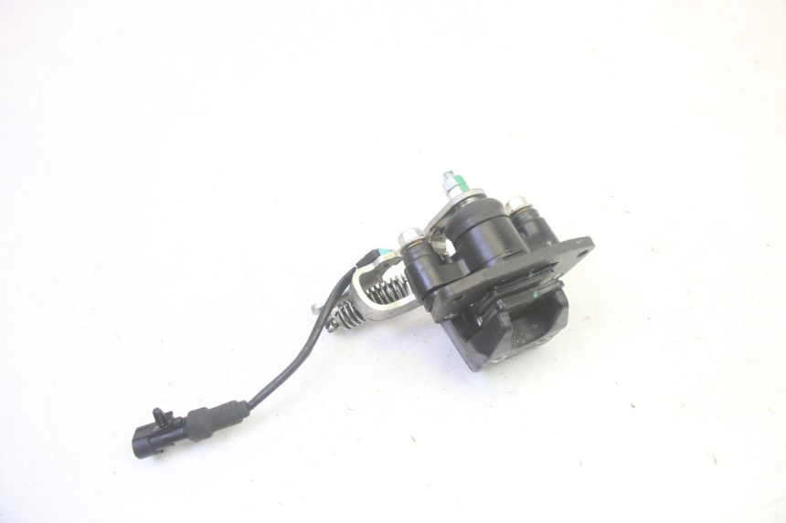 photo de REMMEER ROLL LOCK PIAGGIO MP3 LT 400 (2007 - 2012) - Bevestigingspunten