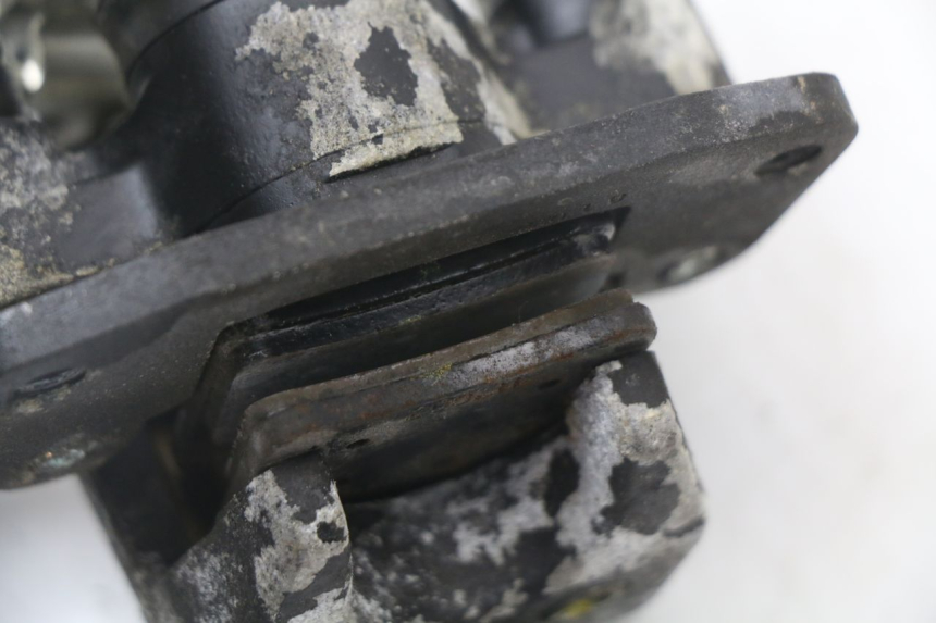 photo de REMMEER ROLL LOCK PIAGGIO MP3 125 (2006 - 2014) - Bevestigingspunten