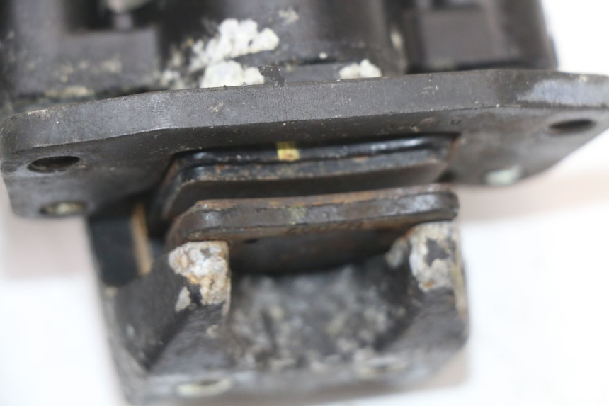 photo de REMMEER ROLL LOCK PIAGGIO MP3 125 (2006 - 2014) - Staat van het oppervlak