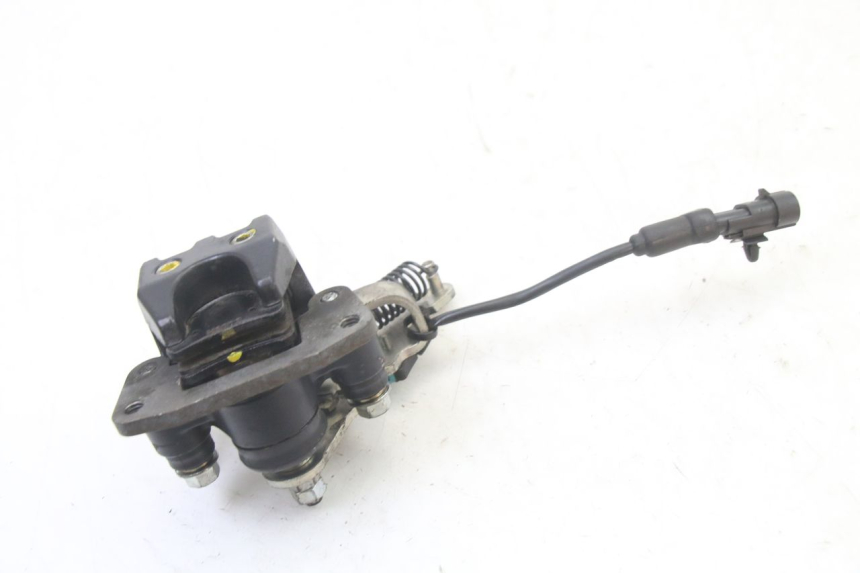 photo de REMMEER ROLL LOCK PIAGGIO MP3 500 (2011 - 2015) - Technische close-up