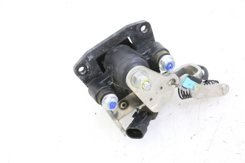 photo de REMMEER ROLL LOCK PIAGGIO MP3 500 (2014 - 2017) - Zoom op gebruiksstaat