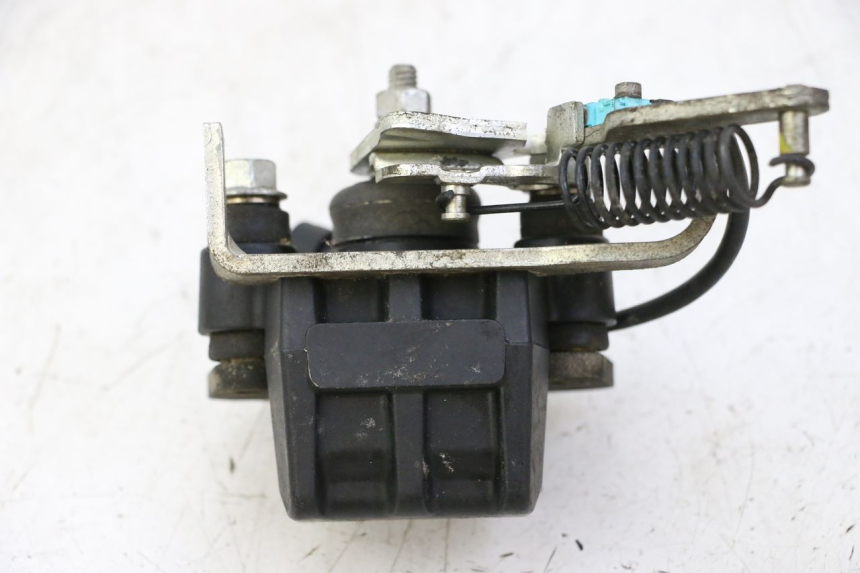 photo de REMMEER ROLL LOCK PIAGGIO MP3 500 (2011 - 2015) - Technische close-up