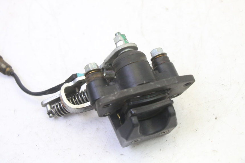 photo de REMMEER ROLL LOCK PIAGGIO MP3 125 (2006 - 2014) - Bevestigingspunten