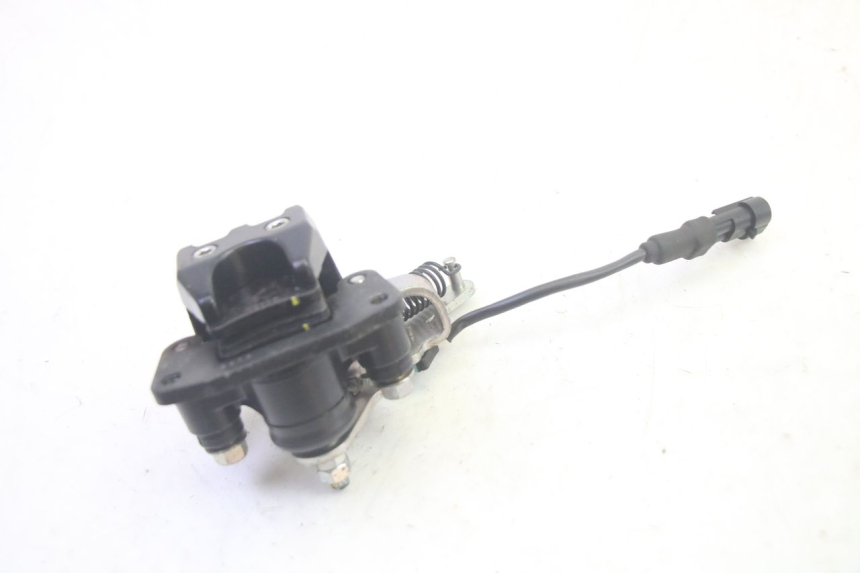 photo de REMMEER ROLL LOCK PIAGGIO MP3 RL 250 (2006 - 2010) - Overzicht