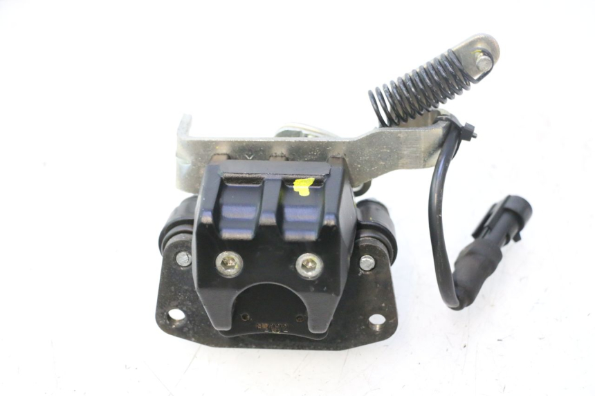 photo de REMMEER ROLL LOCK PIAGGIO MP3 500 (2011 - 2015) - Markeringen en referenties