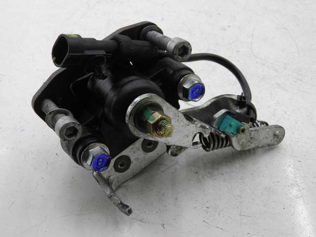 photo de REMMEER ROLL LOCK PIAGGIO MP3 RL 125 (2006 - 2014) - Hoofdaanzicht