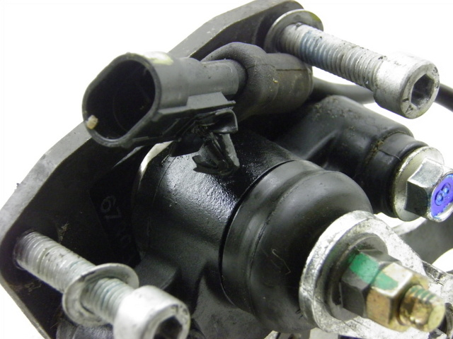 photo de REMMEER ROLL LOCK PIAGGIO MP3 RL 125 (2006 - 2014) - Zoom op gebruiksstaat