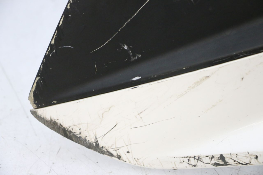 photo de VOORZIJDE KYMCO DINK STREET 125 (2009 - 2014) - Focus op structuur