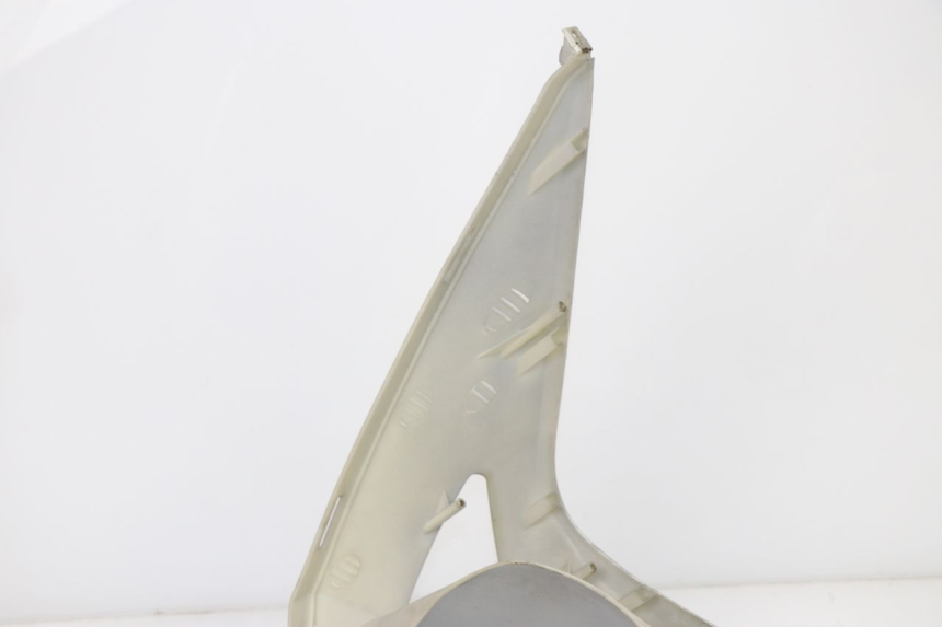 photo de VOORZIJDE REVATTO FUTURA GT 125 (2006 - 2008) - Zoom op gebruiksstaat