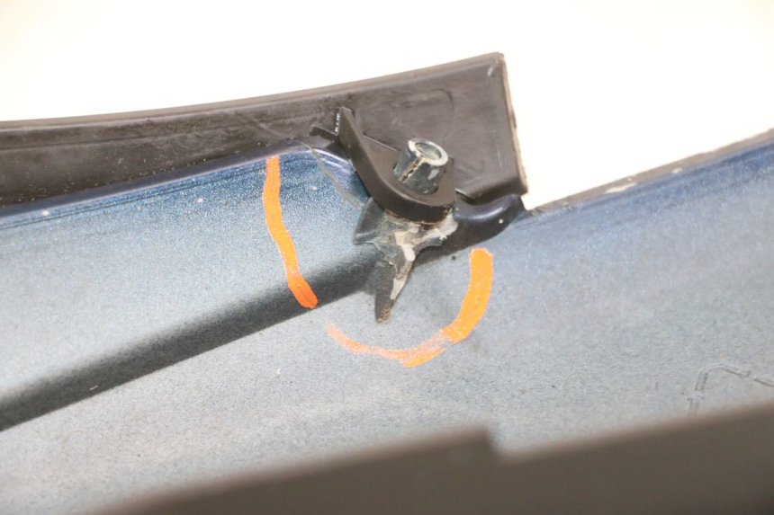 photo de ONDERSTE VOORZIJDE PIAGGIO MP3 RL 250 (2006 - 2010) - Markeringen en referenties