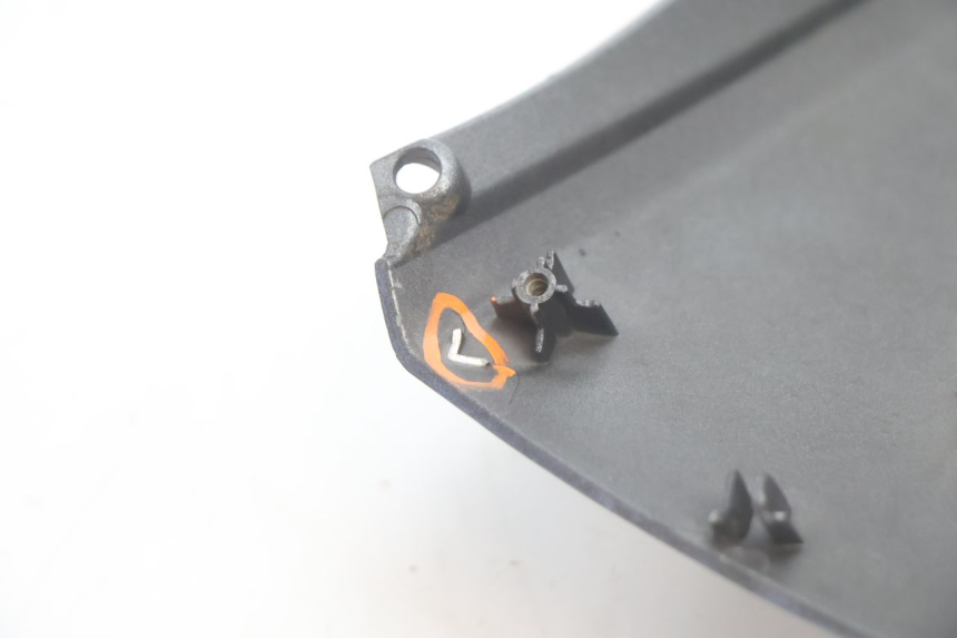 photo de ONDERSTE VOORKANT PIAGGIO MP3 500 (2016 - 2018) - Markeringen en referenties