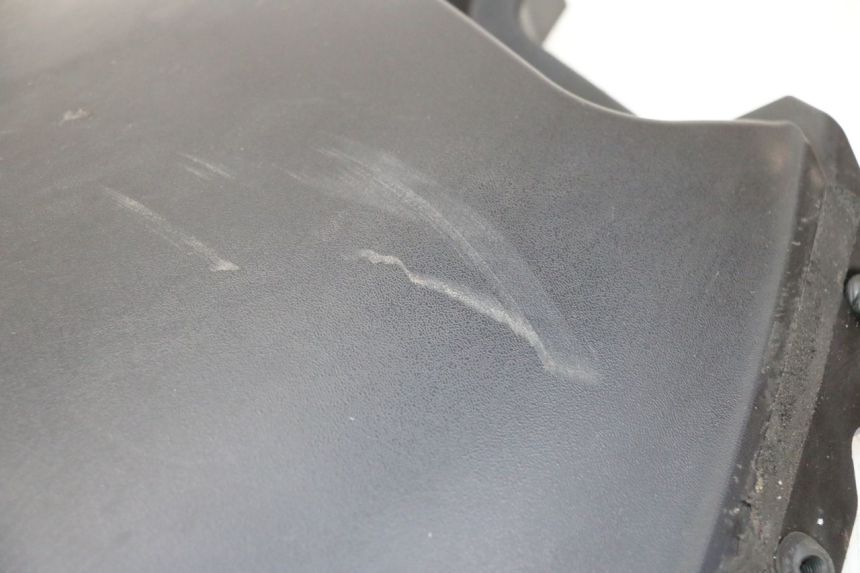 photo de VOORZIJDE BINNENKANT SUZUKI BURGMAN 125 (2007 - 2014) - Technische close-up