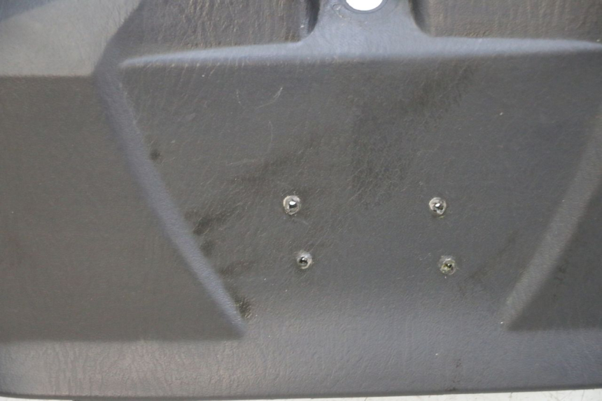 photo de VOORZIJDE BINNENKANT SUZUKI BURGMAN EXECUTIVE ABS 650 (2006 - 2012) - Bevestigingspunten