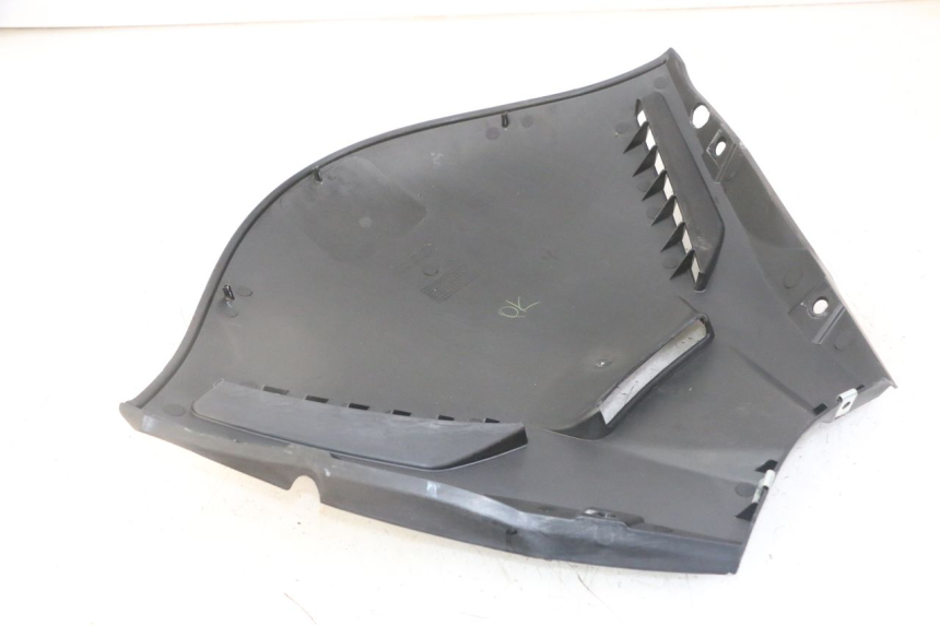 photo de VOORZIJDE BINNENKANT HONDA FORZA ABS 300 (2013 - 2017) - Zoom op gebruiksstaat